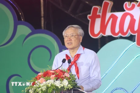 Lanterns Lighting Up Dreams