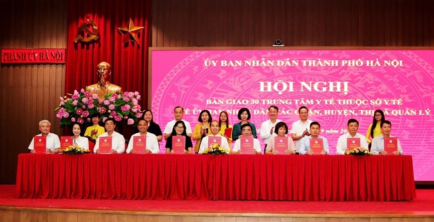 30 medical centers in Hanoi to be managed by districts, towns and cities