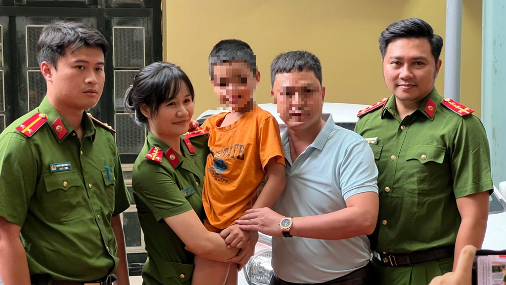 Bộ Chính trị yêu cầu xử nghiêm các vụ xâm hại, bỏ rơi, mua bán trẻ em