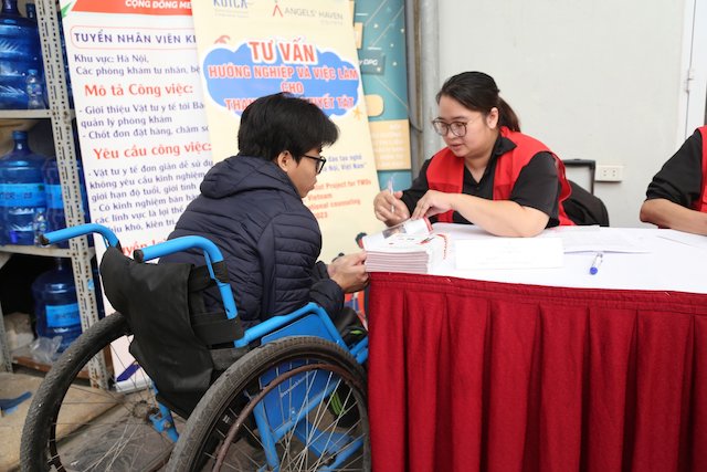 Đa dạng vị trí việc làm, mức lương hấp dẫn dành cho người khuyết tật