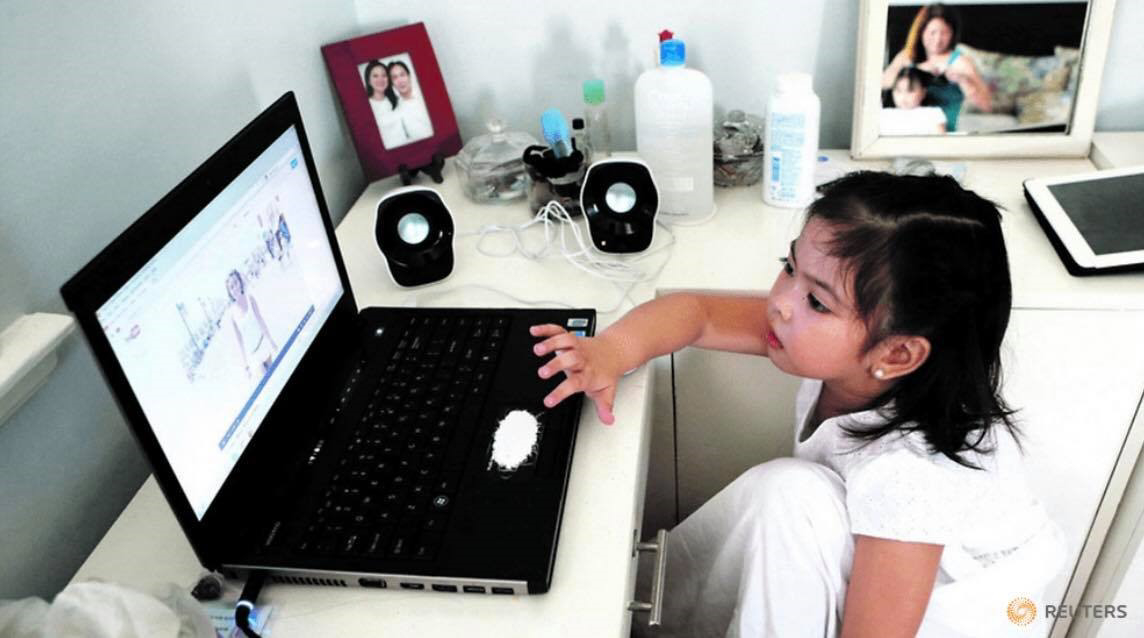 Ba cách thông minh hướng dẫn trẻ sử dụng thiết bị công nghệ đúng cách