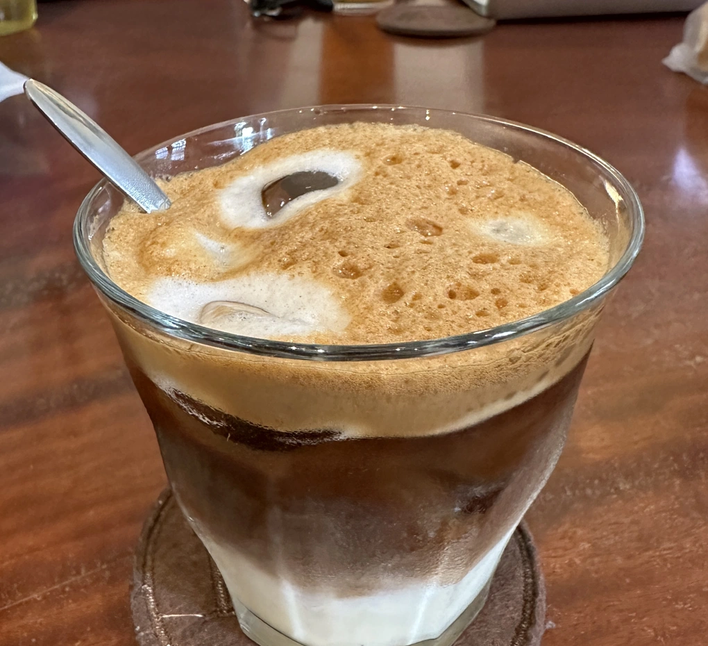 Hai thói quen khi uống cà phê của nhiều người dễ gây bệnh