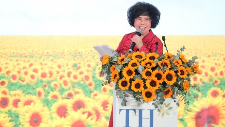 Anh hùng Lao động Thái Hương “Sức khỏe là tài sản lớn nhất của đời người