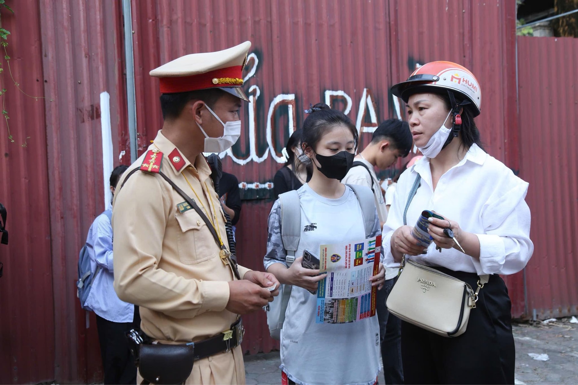 Hà Nội Hơn 1 900 học sinh vi phạm giao thông được thông báo đến nhà trường