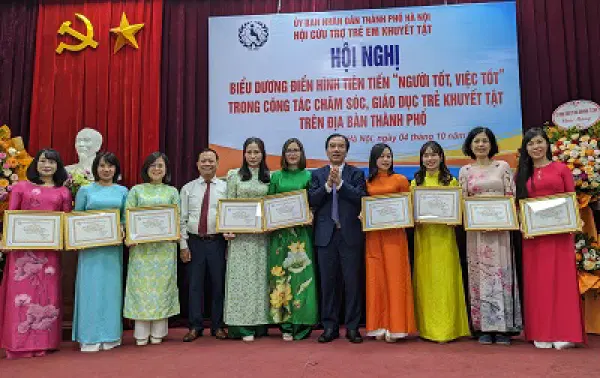 Hành trình yêu thương những đứa trẻ đặc biệt