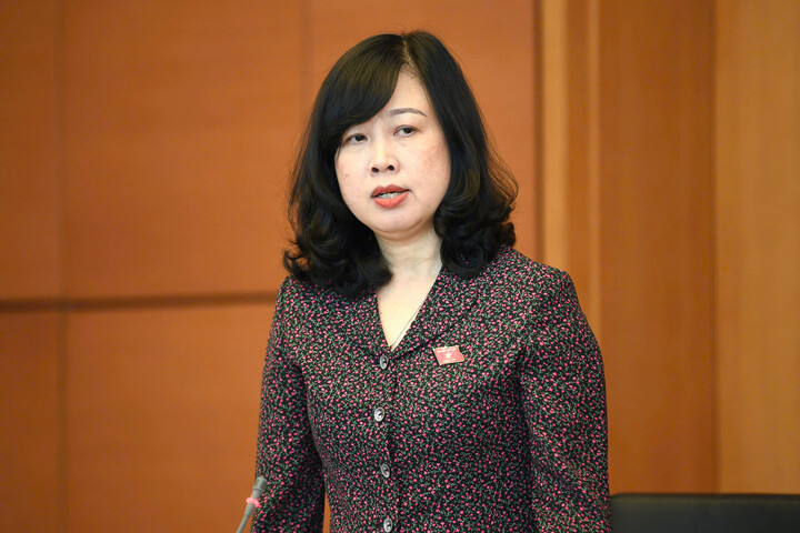 Bộ trưởng Y tế Đào Hồng Lan Bác sĩ không mong muốn bệnh nhân ra ngoài mua thuốc