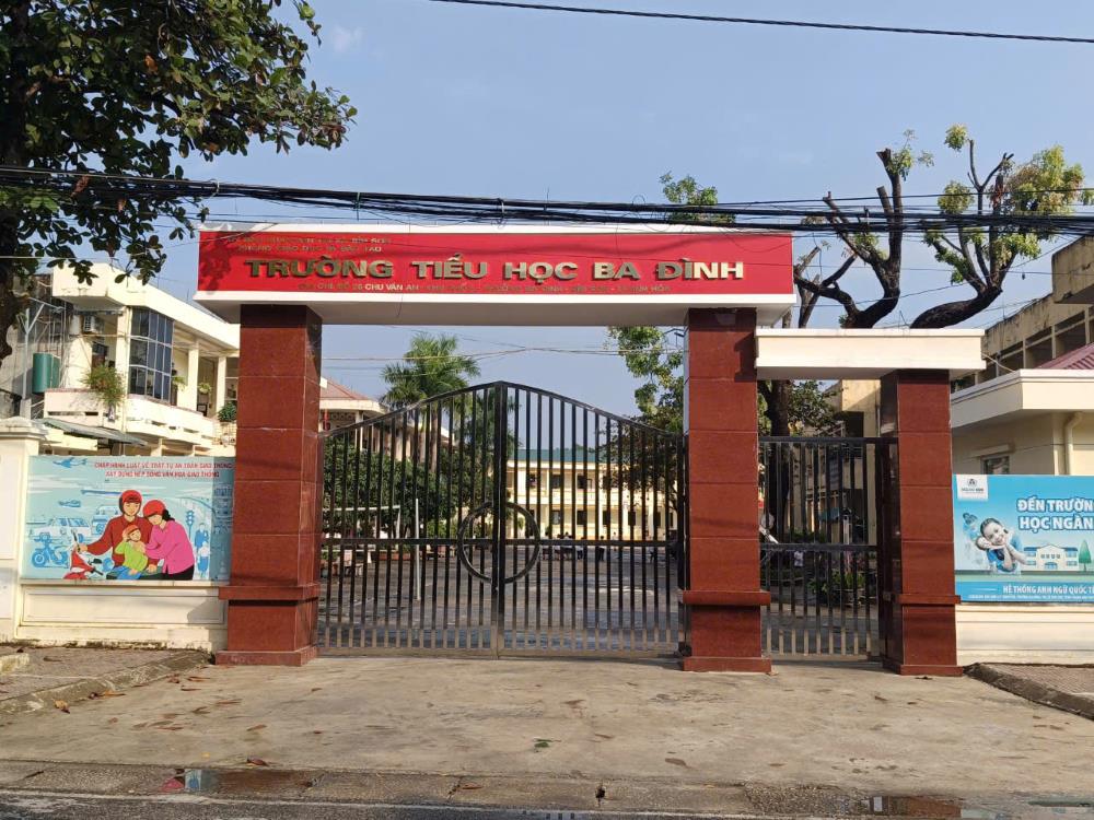 Tạm đình chỉ công tác đối với cô giáo đánh học sinh lớp 1