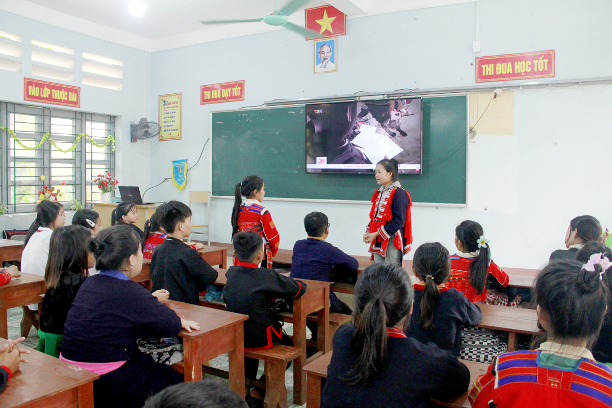 Kỳ cuối Bước qua hủ tục, “đi về phía mặt trời”