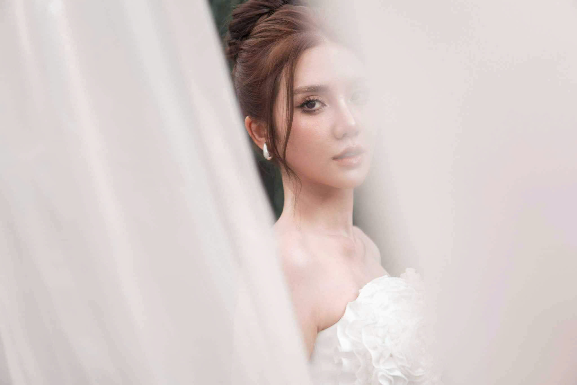 Hiền Trần  Nàng Á khôi với trái tim giàu lòng nhân ái