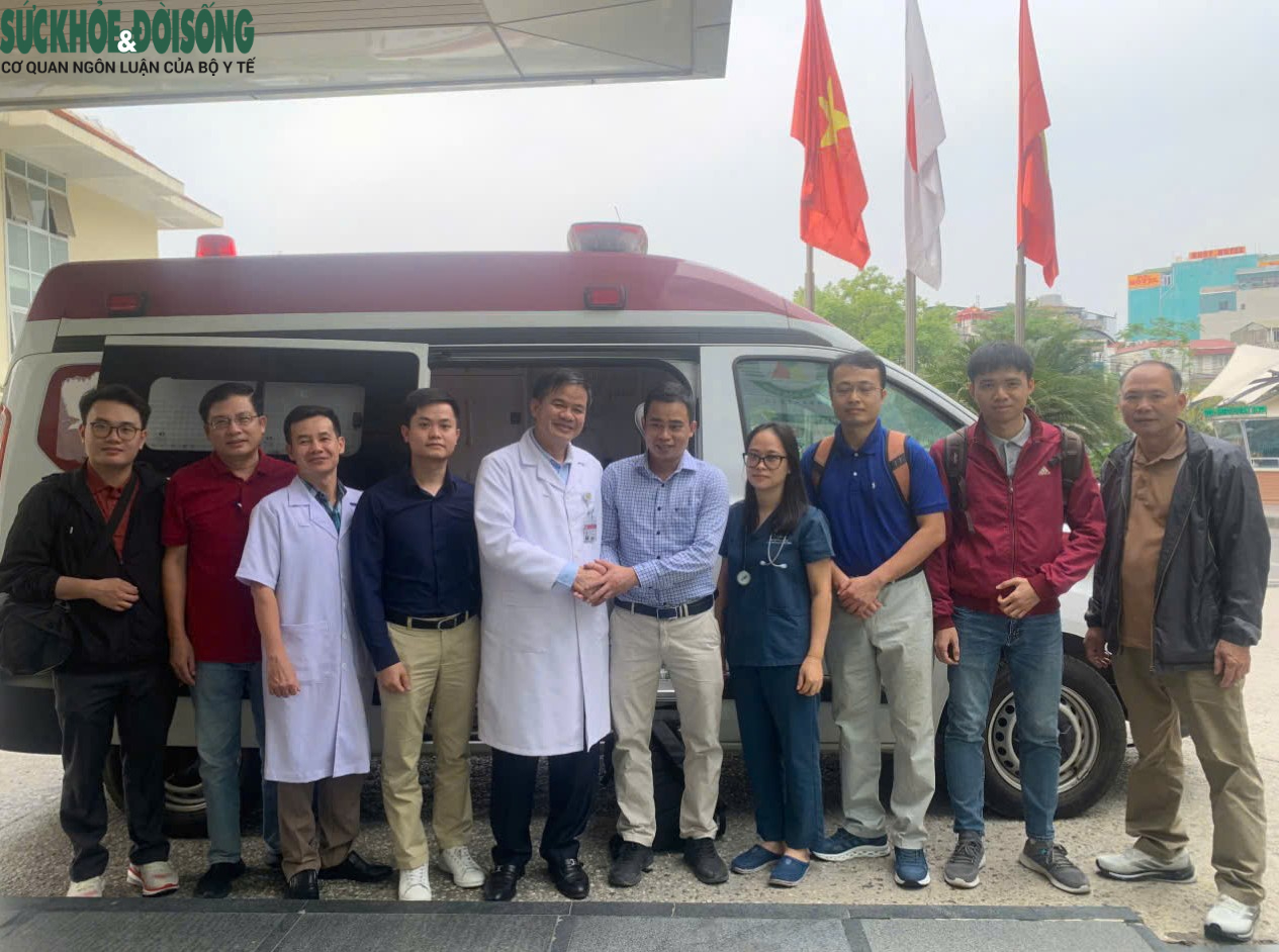 Bệnh viện Bạch Mai cử bác sĩ lên hỗ trợ Lai Châu cứu học sinh nghi ngộ độc thuốc diệt chuột