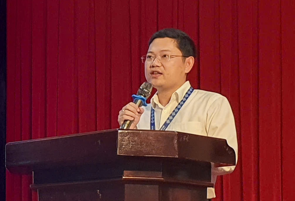 Phó giáo sư trẻ nhất ngành y quê Nam Định, đang làm trưởng khoa một đại học lớn