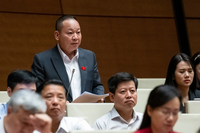 Bác sĩ không được làm tại 2 cơ sở trong cùng một thời gian