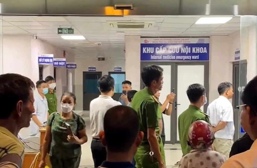 Bé gái 7 tuổi tử vong sau vài tiếng nhập viện