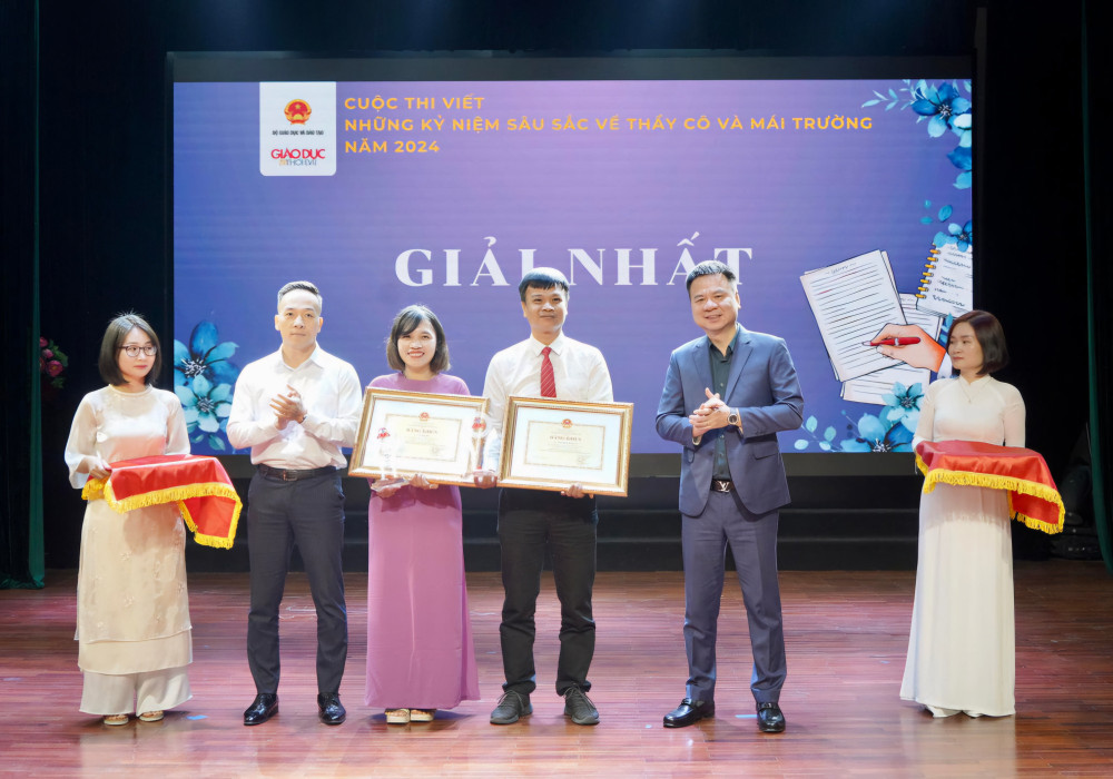 Trao giải cuộc thi viết Những kỷ niệm sâu sắc về thầy cô và mái trường