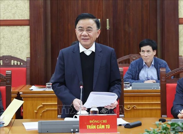 Tinh gọn bộ máy ở các cơ quan, ban Đảng, Mặt trận Tổ quốc, tổ chức chính trị - xã hội như thế nào