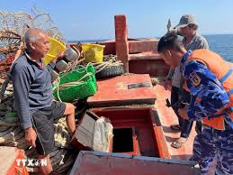 Biển Tây Nam Phát hiện tàu chở dầu DO trái phép