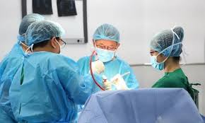 Bệnh viện đầu tiên thực hiện kỹ thuật mới giải quyết bế tắc niệu quản cho trẻ sơ sinh