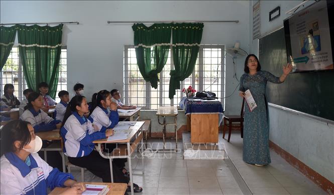 Miễn học phí Quyết sách nhân văn giảm gánh nặng tài chính, tạo điều kiện học tập