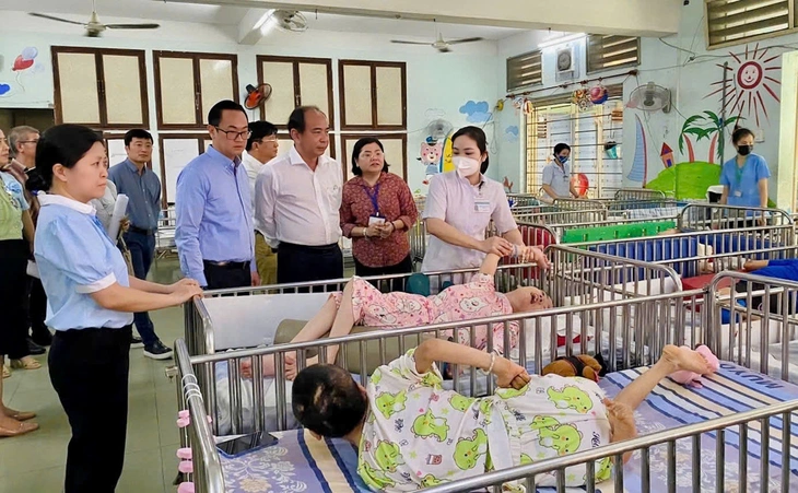 Triển khai chương trình chăm sóc sức khỏe toàn diện tại các trung tâm bảo trợ xã hội