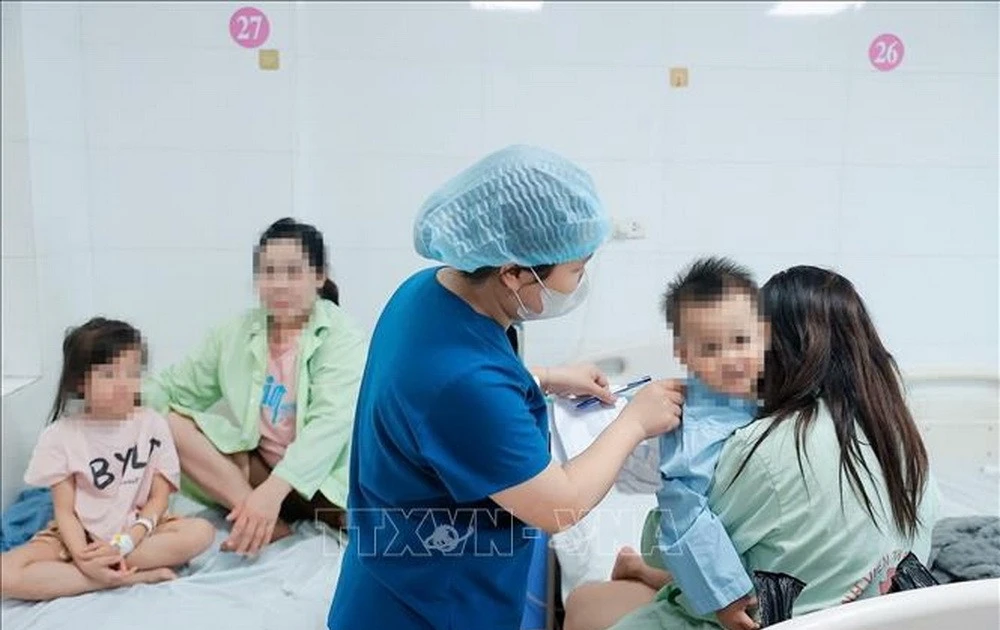 TP Hồ Chí Minh Cảnh báo bệnh tay chân miệng bắt đầu gia tăng