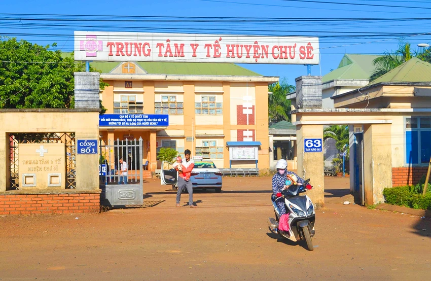 Yêu cầu điều tra, xử lý vụ thanh niên hành hung bác sĩ, nói Mày biết tao là ai