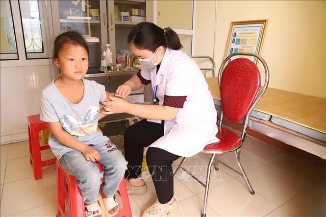 Cao Bằng Không bỏ sót đối tượng tiêm chủng ở vùng sâu, vùng xa