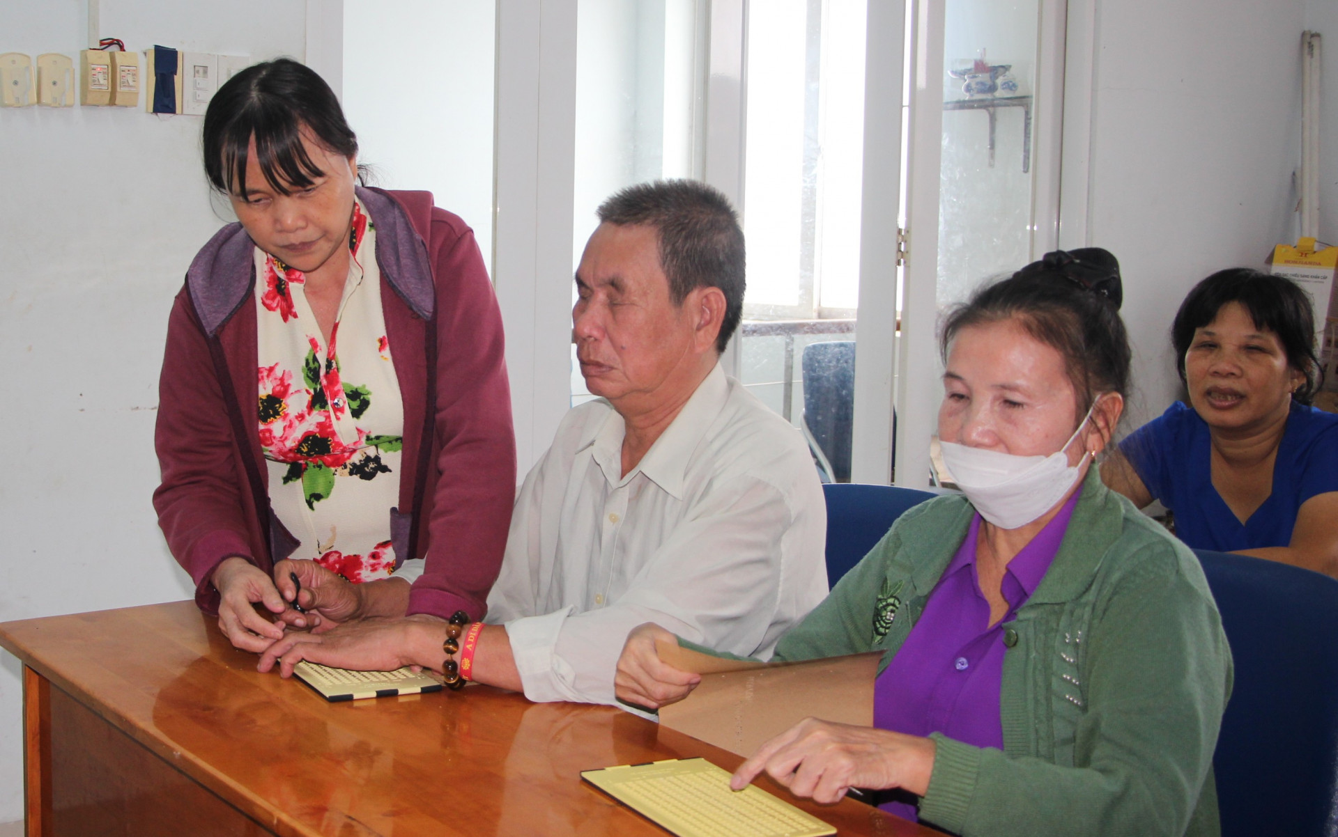 Nghị lực vượt qua bóng tối