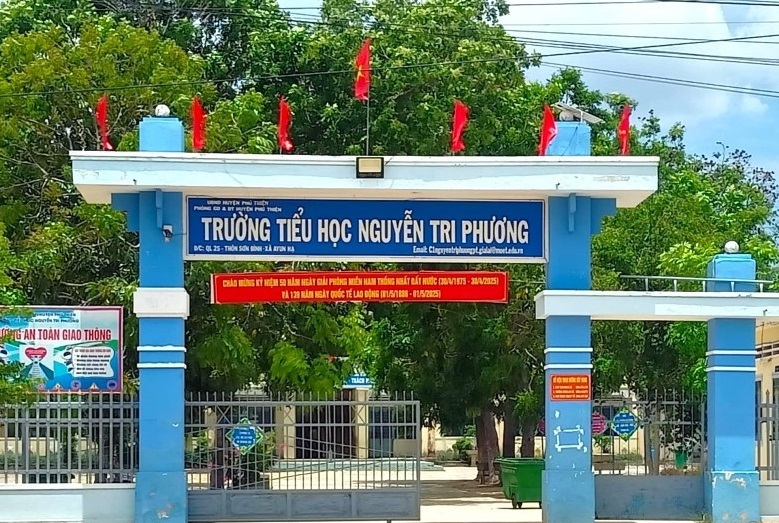 Tạm giữ hình sự giáo viên thể dục sau phản ánh sàm sỡ nhiều học sinh tiểu học