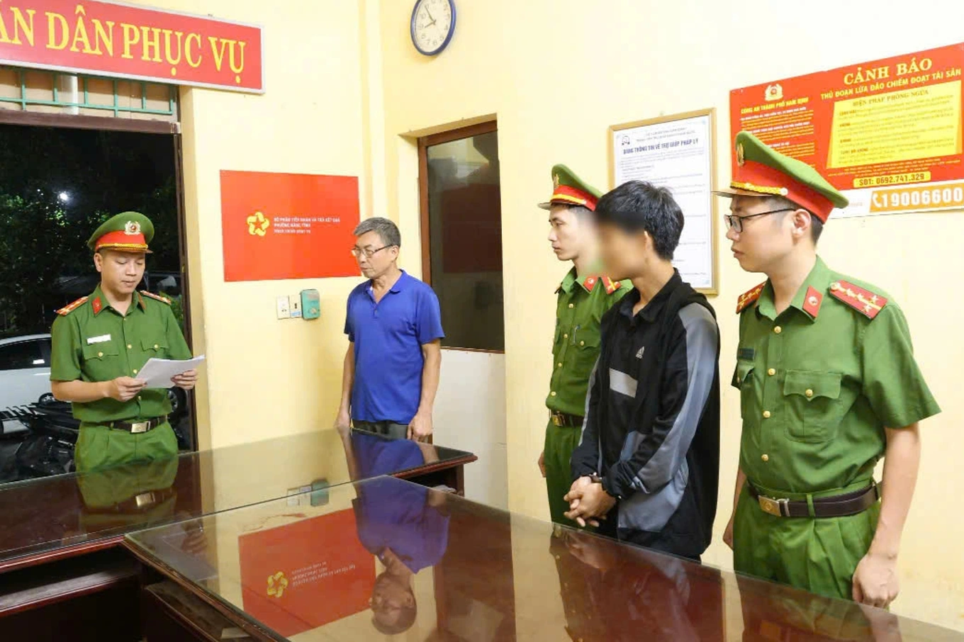 Tạm giữ hình sự người hành hung nhân viên y tế Bệnh viện Nam Định