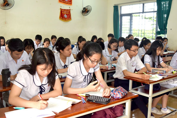 Em sợ trả lời sai bị phạt