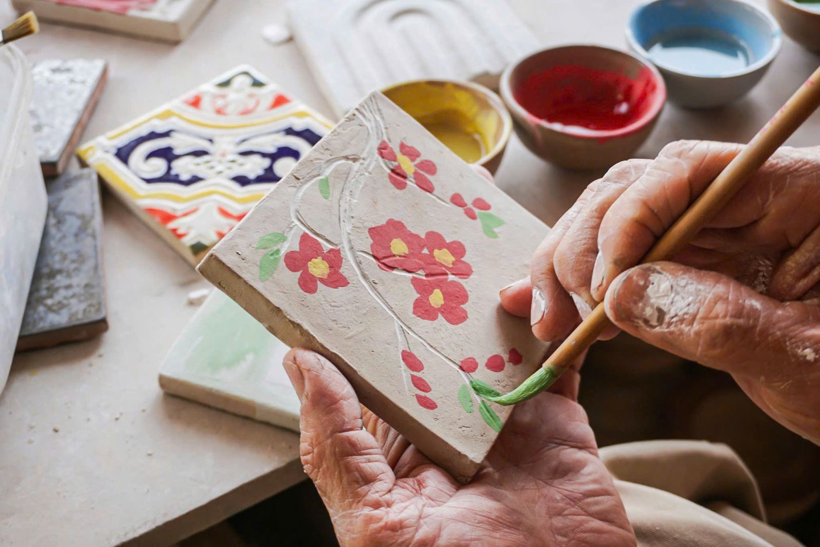 Gốm Lái Thiêu hồi sinh qua bàn tay sáng tạo của người trẻ