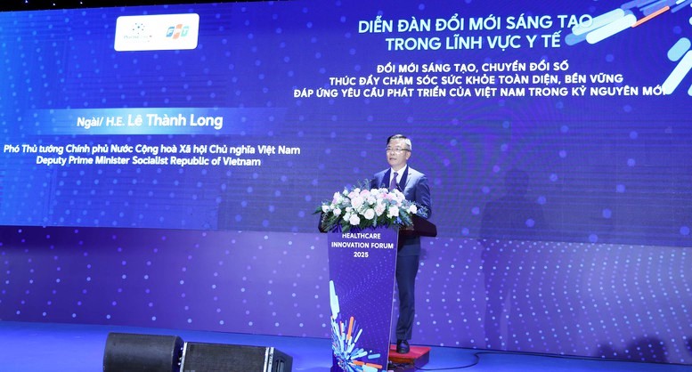 Phó Thủ tướng Lê Thành Long  Đổi mới sáng tạo, chuyển đổi số toàn diện trong lĩnh vực y tế