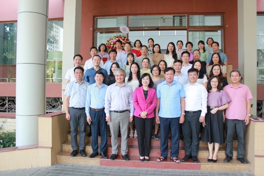 Lãnh đạo Bộ Y tế chúc mừng các cơ quan báo chí