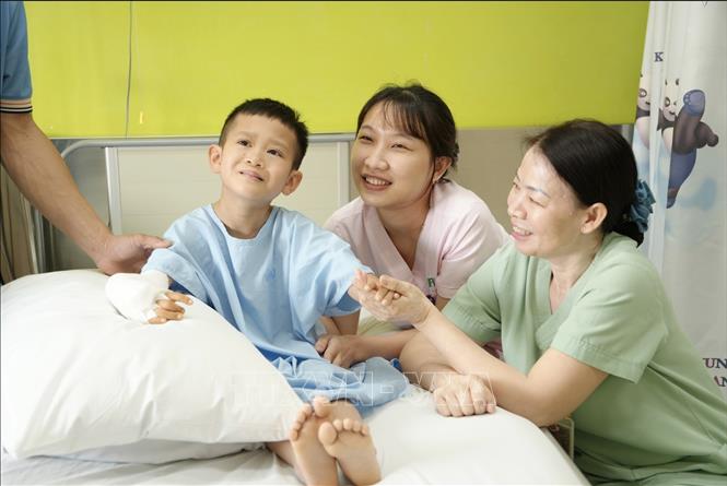 Hàng trăm trẻ em bị dị tật, mắc bệnh lý hiểm nghèo được phẫu thuật, điều trị miễn phí