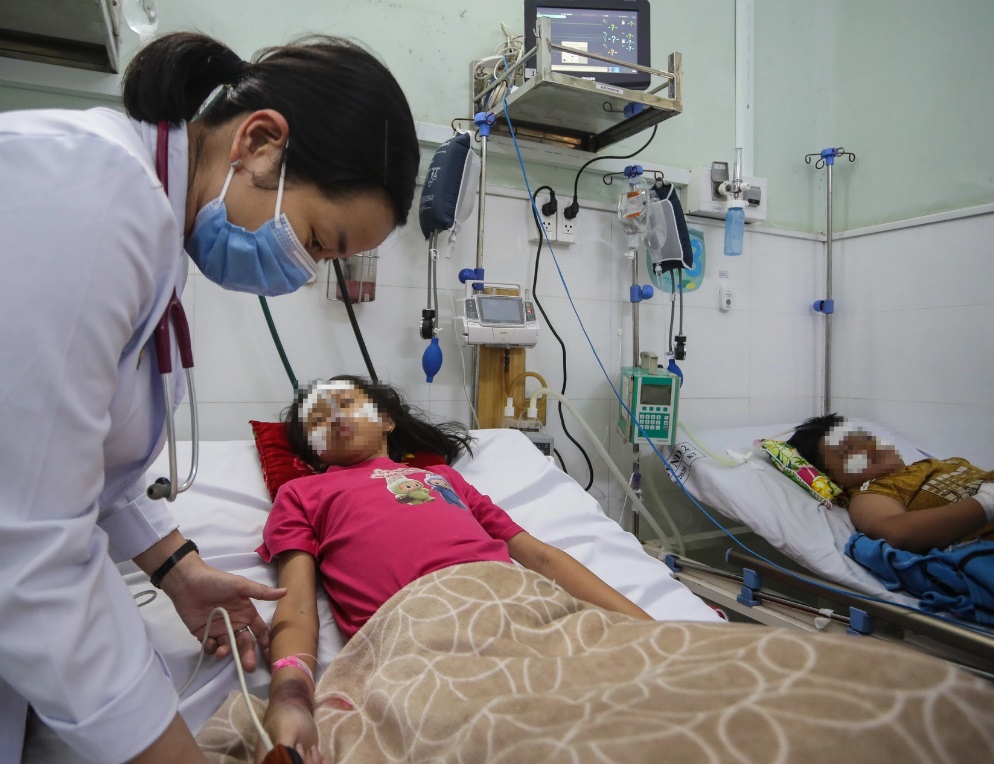 Tăng cường công tác phòng, chống bệnh sốt xuất huyết, tay chân miệng và COVID-19