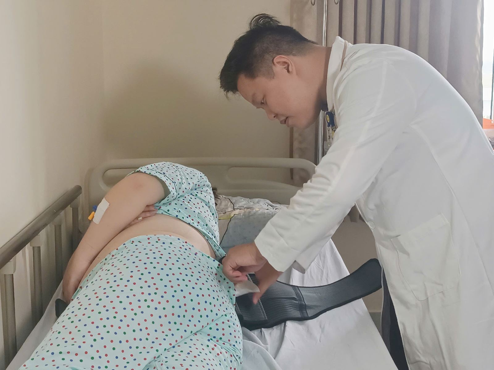 Lối sống ít vận động khiến bệnh thoát vị đĩa đệm ngày càng trẻ hoá