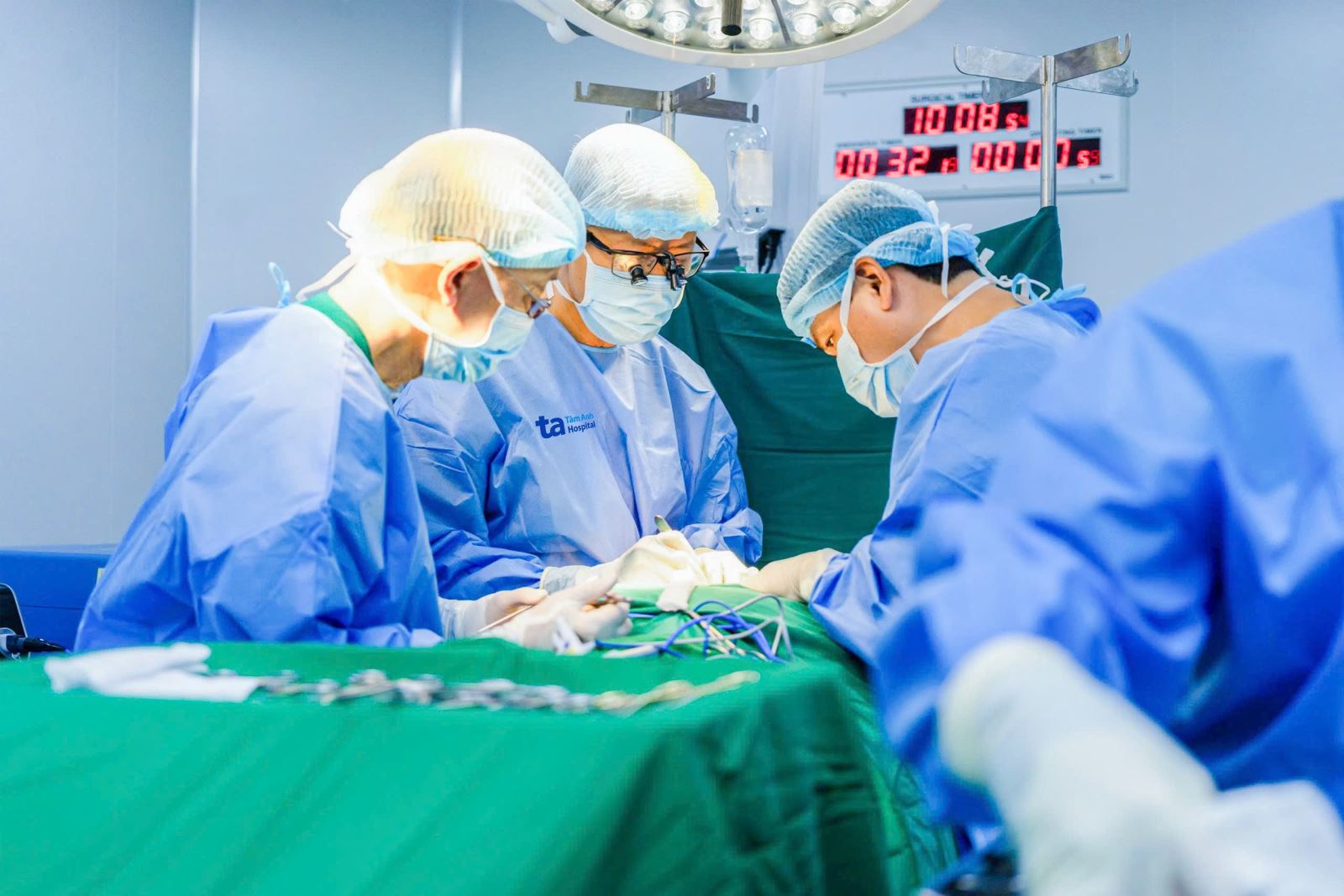 Trẻ em bị ung thư tuyến giáp tiến triển di căn nhanh hơn ở người lớn