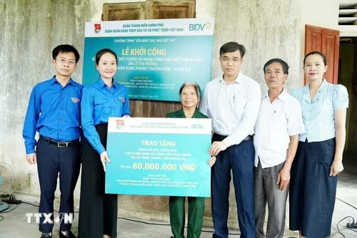 Bổ sung gần 2 000 tỷ đồng hỗ trợ nhà ở cho người có công