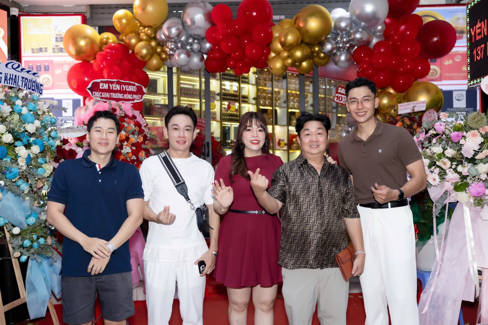 Doanh nhân Quí Phạm – Trái tim vàng vì cộng đồng