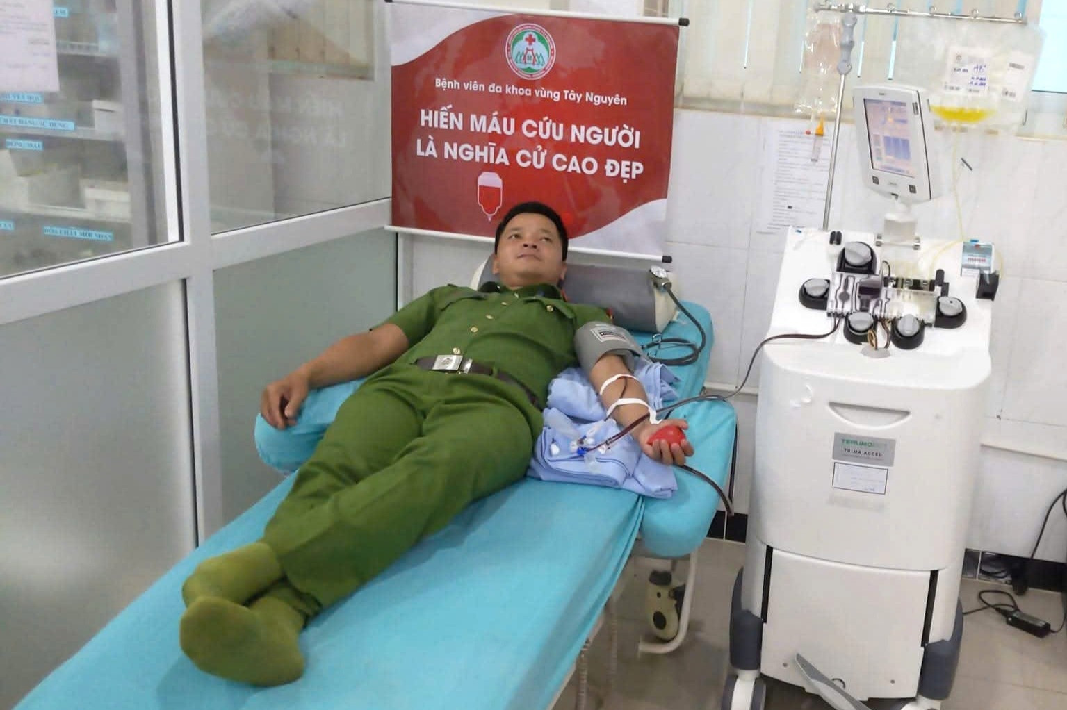 Đại úy người M’nông và những lần giành giật sự sống cho bệnh nhân từ tay tử thần