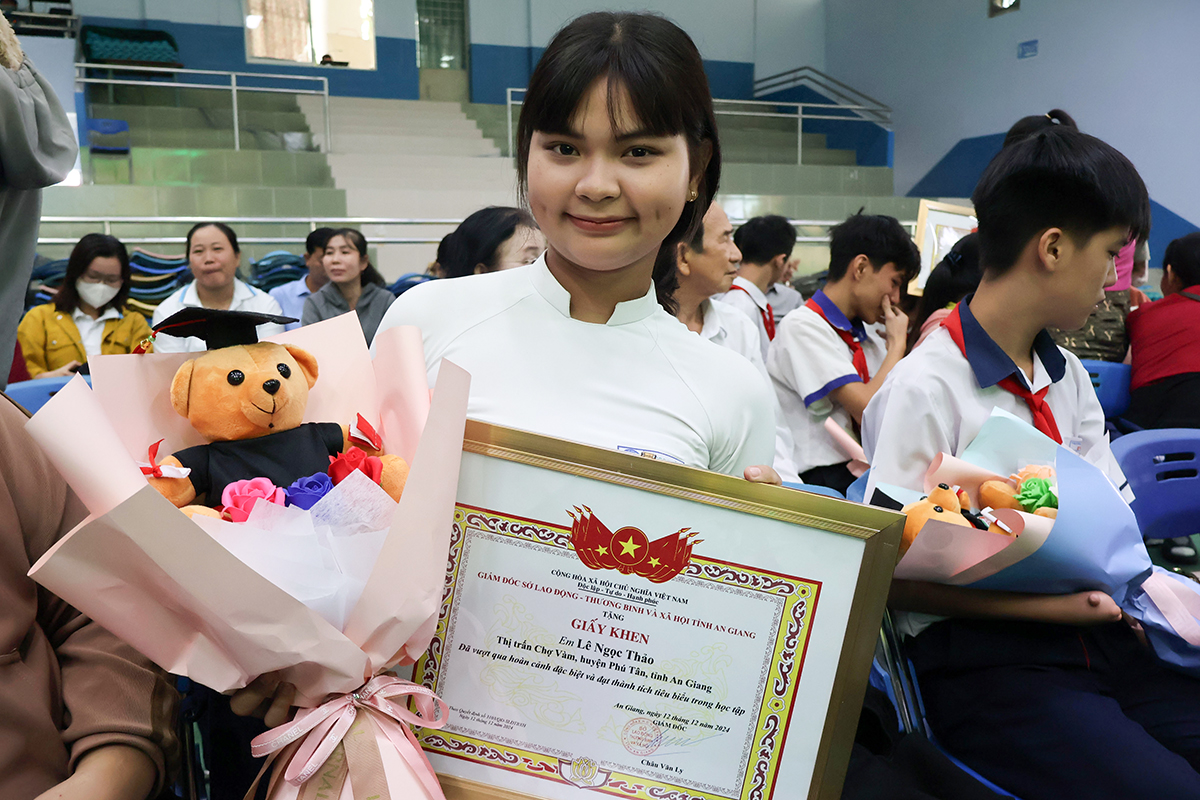 Nghị lực của những học trò khuyết tật