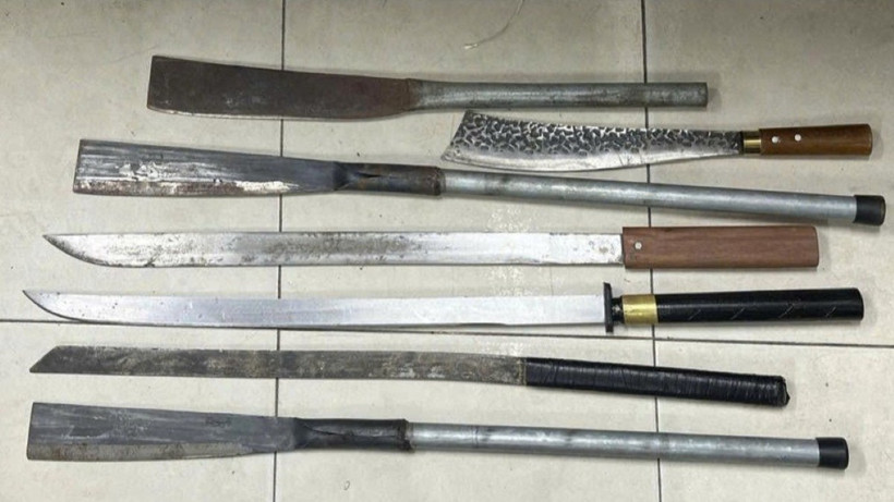 Truy bắt nhóm thiếu niên chém người trong quán cà phê tại TP HCM