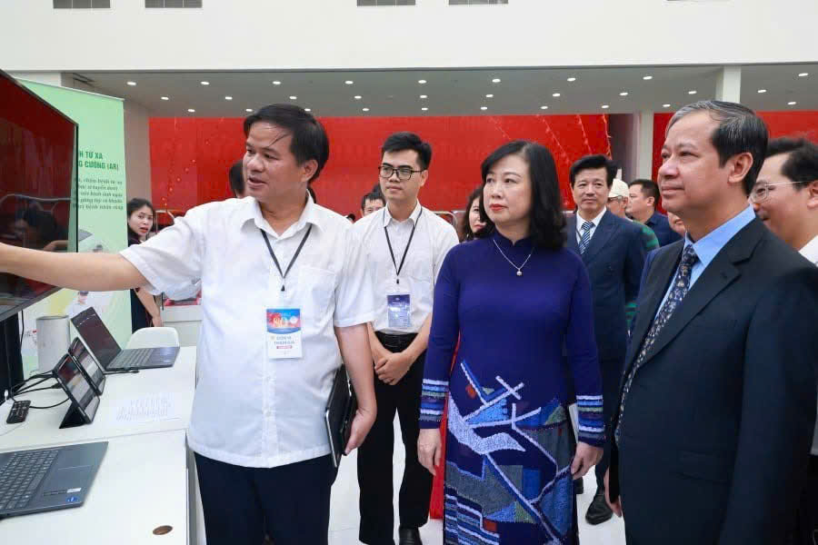 BV Bạch Mai  Miễn viện phí toàn dân là chiến lược phát triển đất nước, đặt con người ở vị trí trung tâm