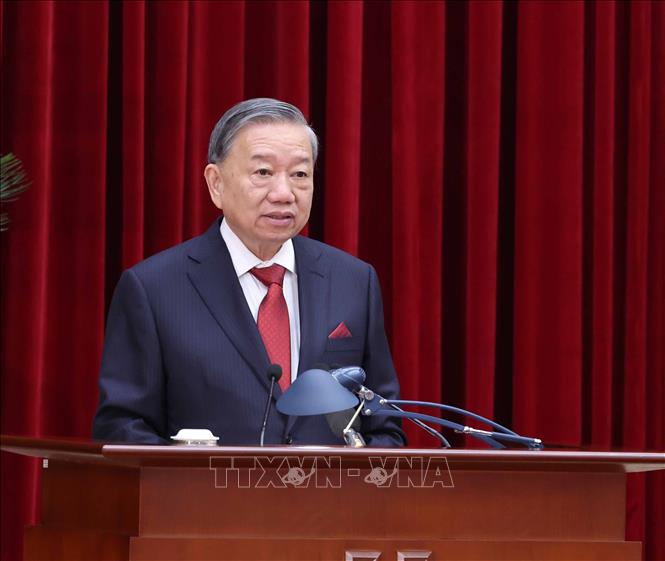 Khai mạc Hội nghị lần thứ mười ba, Ban Chấp hành Trung ương Đảng khoá XIII