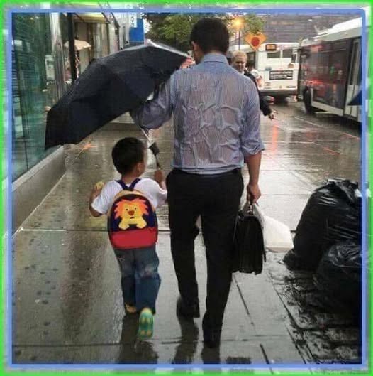 Con có thể hỏi bố một câu được không