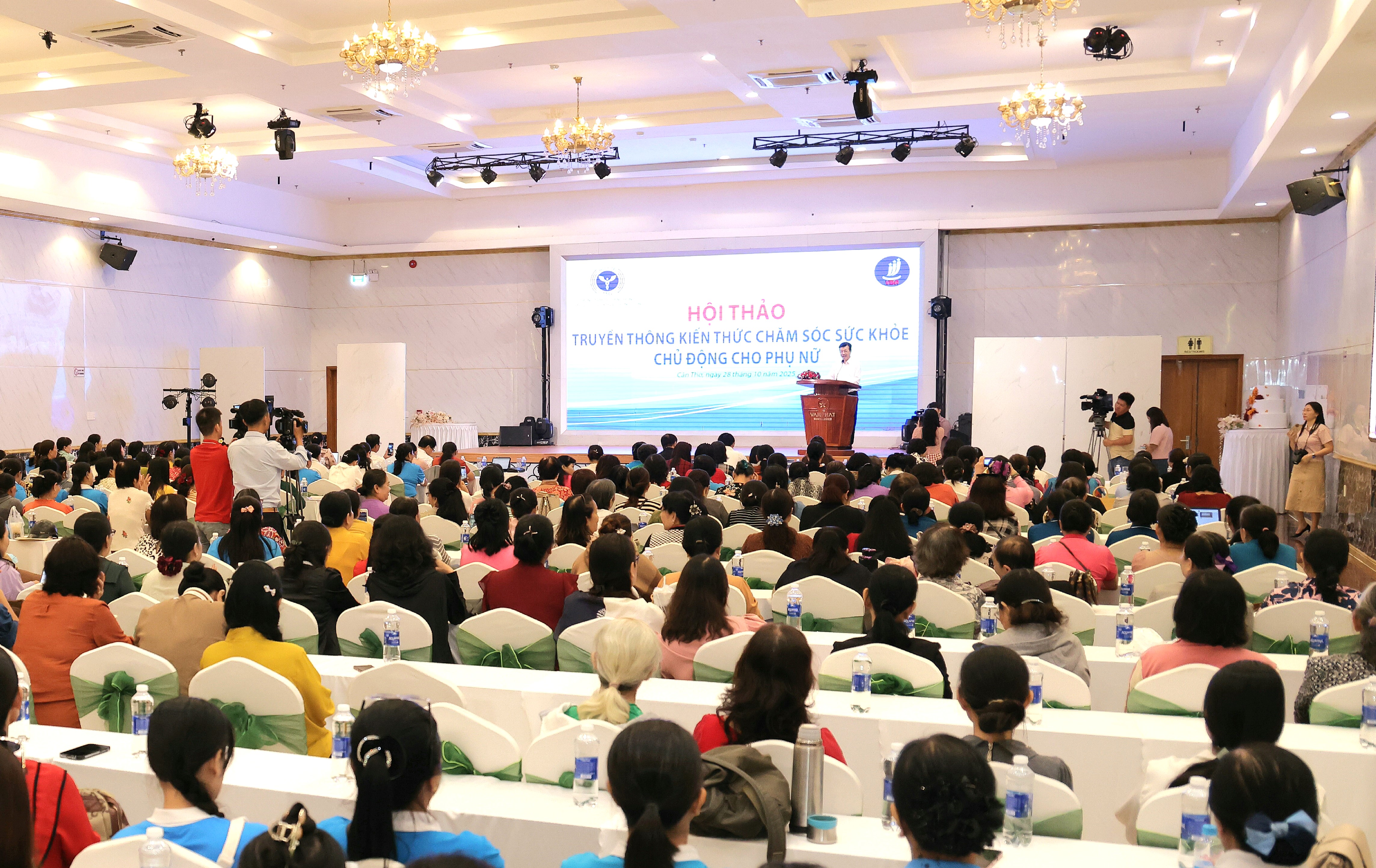 Nâng cao bảo vệ sức khỏe nhân dân, kiến thức dinh dưỡng và chăm sóc cho phụ nữ