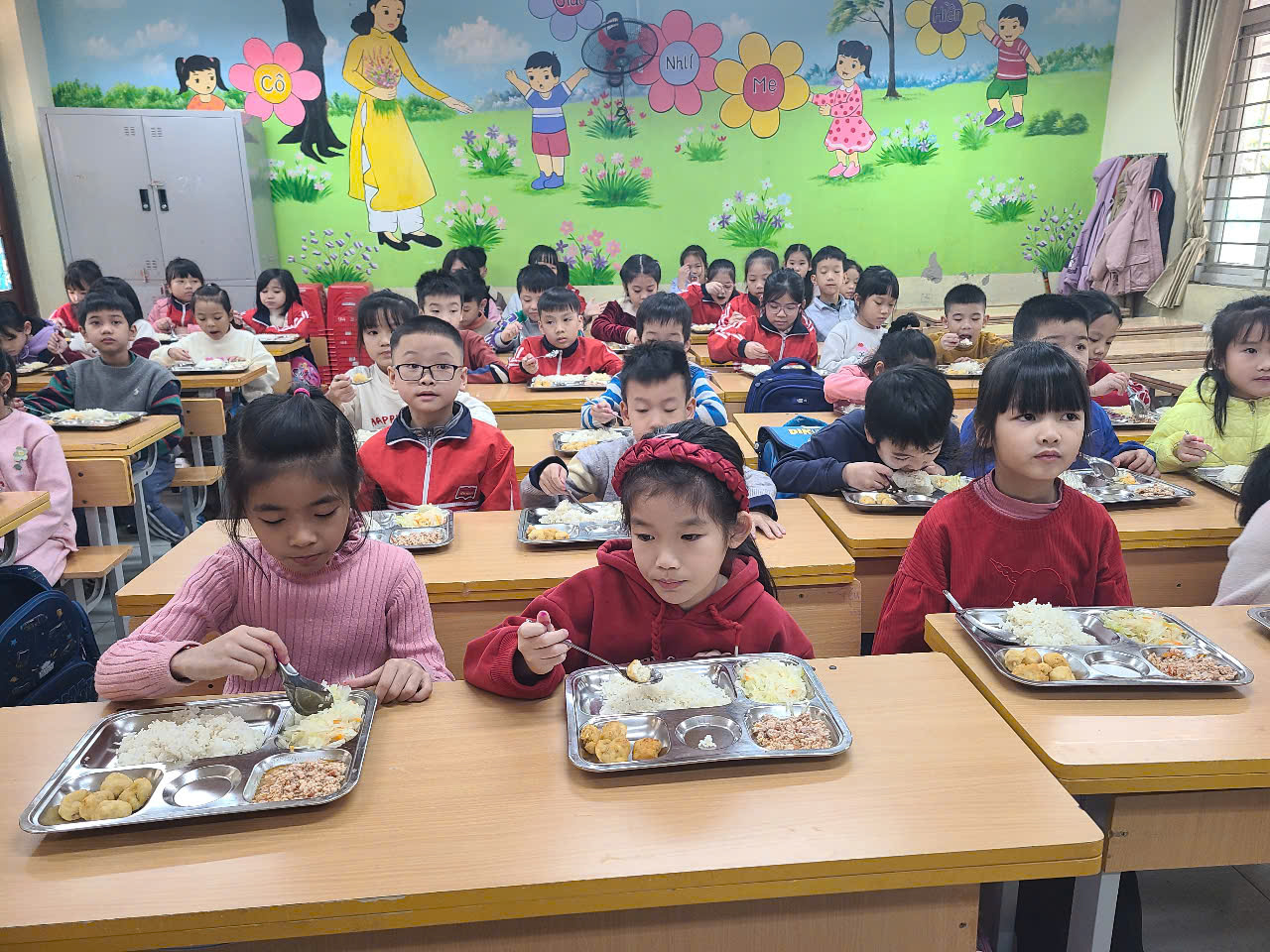 Tăng cường công tác bảo đảm an toàn thực phẩm học đường và bếp ăn tập thể