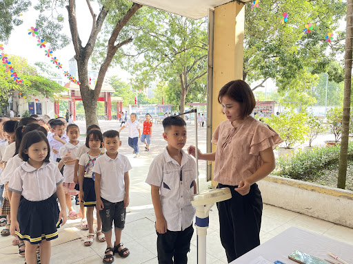 Chương trình Sức khỏe Học đường 2021-2025 Phân tích mục tiêu, thách thức và giải pháp toàn diện