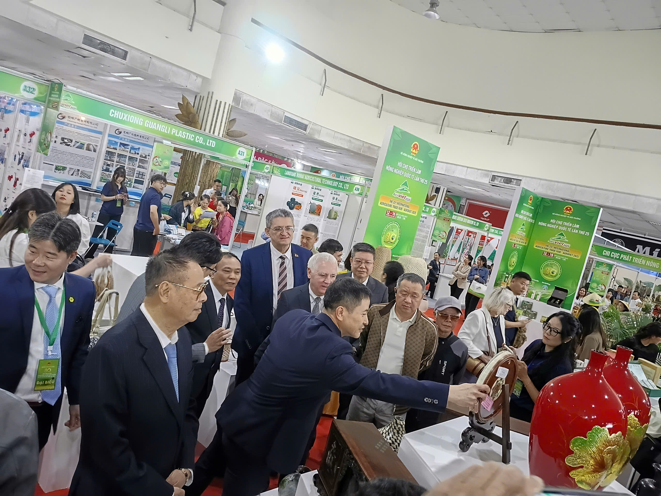 Thúc đẩy giao thương, phát triển nông nghiệp xanh, chất lượng cao