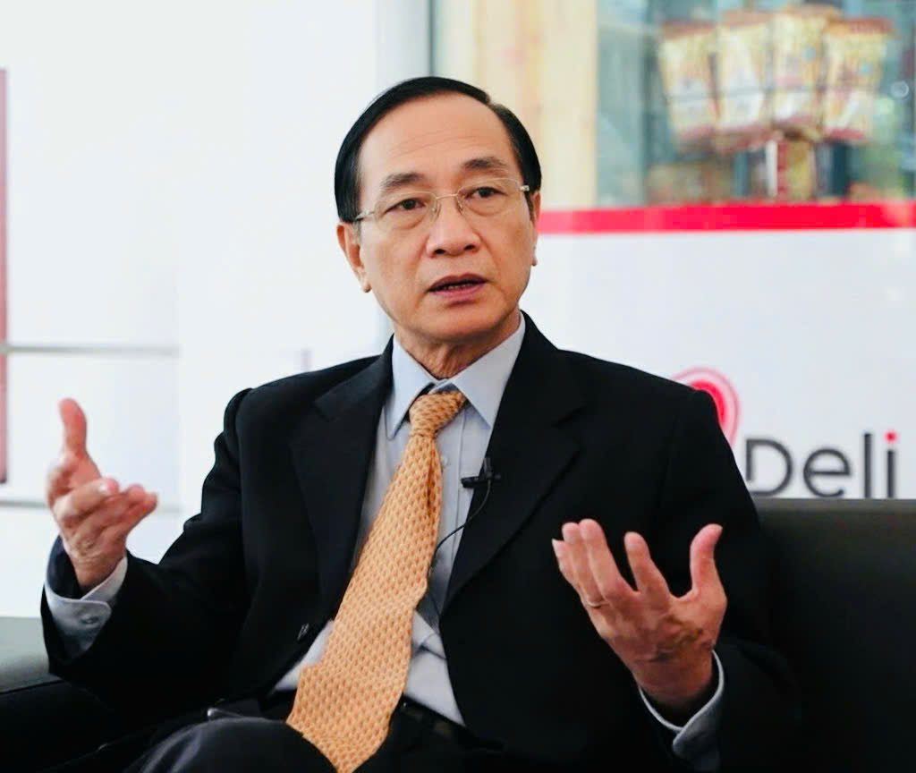 Xếp lương nhà giáo, cần tính toán 1 giáo viên mầm non có đủ sống và nuôi 1-2 con không